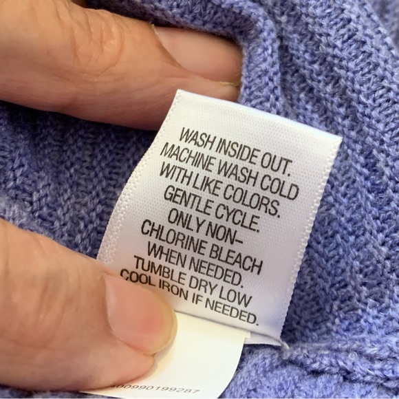 CROFT & BARROW. NWT. Long sleeve rayon top. Size XL. Bleached denim blue… - Picture 9 of 9